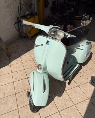 Vespa GT resturata 1967