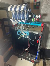 Stampante 3D multi-filamento autocostruita