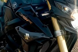 Suzuki GSR 750 - 2014