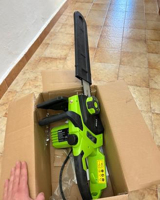 Motosega elettrica  2400 watt