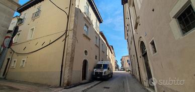 Negozio L'Aquila [GRC431ACG]