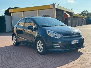 KIA Rio 3ª serie - 2016