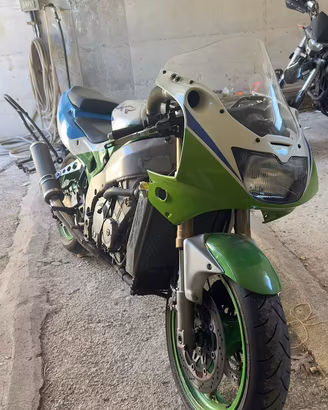 Kawasaki zxr 400
