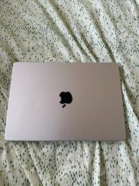 MacBook Pro 14” Argento