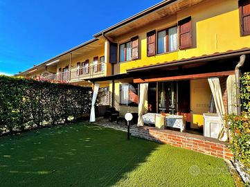 VILLA A SCHIERA A CASTELLI CALEPIO