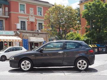 ALFA ROMEO 147 1.6 Twin Spark 105 CV
