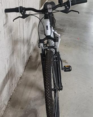 Rockrider ST100 / EXPL 50 / modello entry 27,5