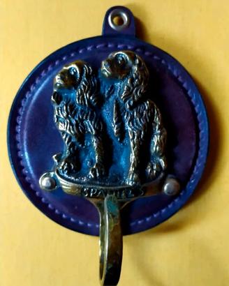 Gancio o un supporto da parete vintage spaniel