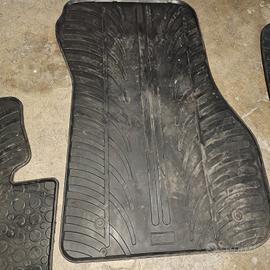 Set di quattro tappeti per bmwx2 f39 non originali
