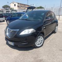 Lancia Ypsilon 1.2 GPL EcoChic 2013 Rosa