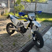 Husqvarna 701 Supermoto - 2017 DEPOTENZIATA