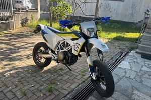 Husqvarna 701 Supermoto - 2017 DEPOTENZIATA