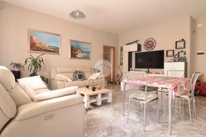 3 LOCALI A GROTTAMMARE