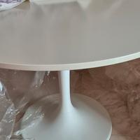 tavolo da soggiorno ikea