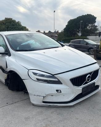 Ricambi per Volvo V40 2018