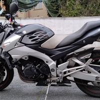 Suzuki GSR 600 - 2007