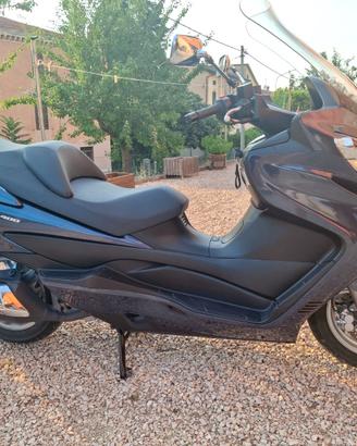 Suzuki Burgman 400 AN - Luglio 2008 – 12.932 km