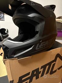 Casco in fibra di carbonio LEATT