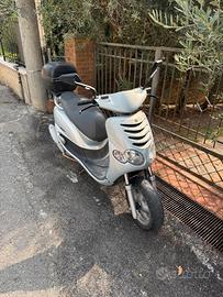SCOOTER YAMAHA 125CC