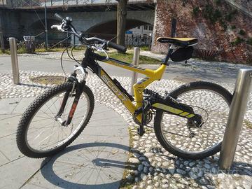 Bici  Scott Mtb 26 full