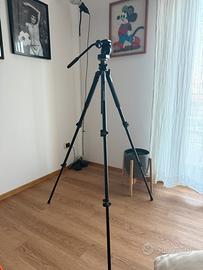 Treppiede Manfrotto 190XPROB e Testa video 128LP
