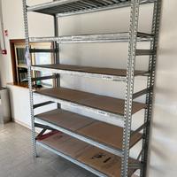Scaffalatura leggera