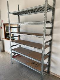 Scaffalatura leggera