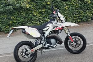 HM crm 125 2T 2016