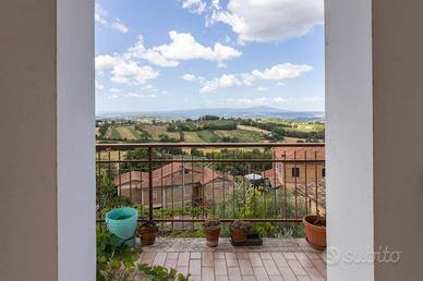 Villa di 278 m² con più di 5 locali e box auto a C