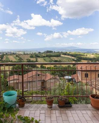 Villa di 278 m² con più di 5 locali e box auto a C