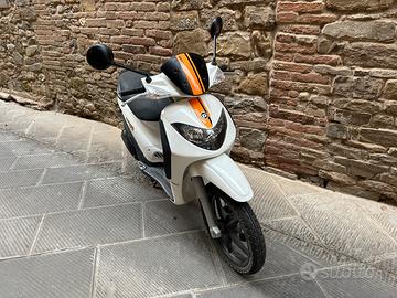 Derbi sonar 150