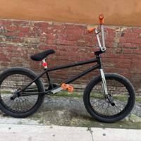 BMX street kink