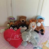 peluche stock vari pezzi 