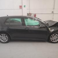 VOLKSWAGEN GOLF 2018 TSI BENZINA INCIDENTATA EURO6