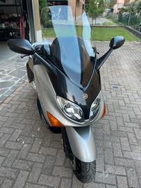 YAMAHA TMAX 500