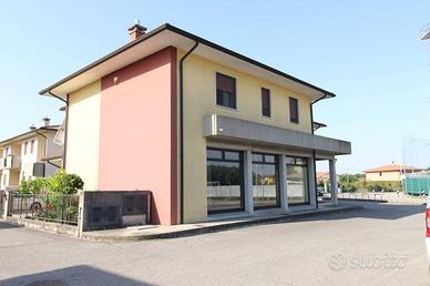 Immobile di 200 m² con 1 locale a San Bonifacio