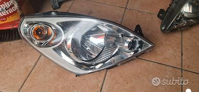 Faro sinistro suzuki splash. Possibilità di spediz