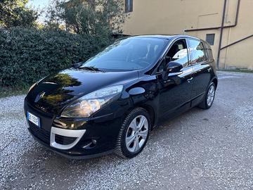 Renault Scenic Scénic X-Mod 1.5 dCi 110CV Luxe