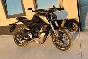Honda cb125r