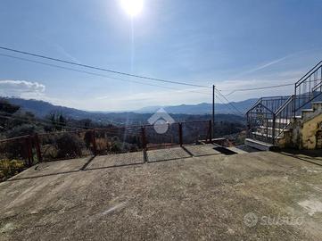 4 LOCALI A PODENZANA