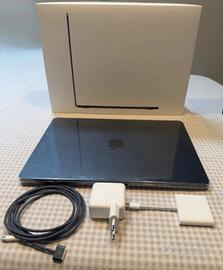 Apple MacBook Air 15" M2 Mezzanotte