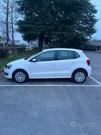 VOLKSWAGEN POLO 1.2 CONFORTLINE