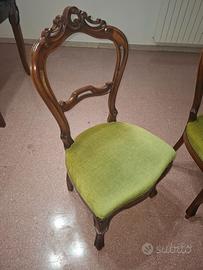 Tavolo sedie credenza