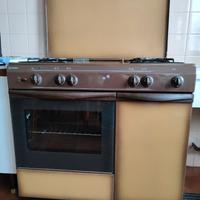 cucina a gas con forno