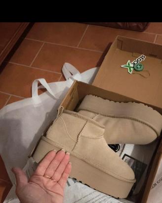 Ugg con plateau 