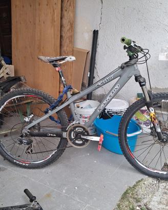 BICI MTB DA RAGAZZO MISURA M-L