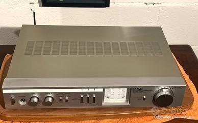 Amplificatore Akai AM-U11 silver