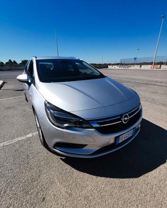 Opel Astra 1.6 CDTI 136CV Sports Tourer Cosmo
