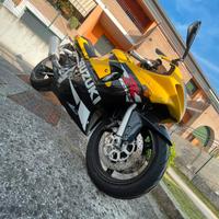Suzuki gsx r 600