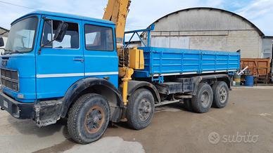 Autocarro FIAT 180 con gru EFFER e ribaltabile